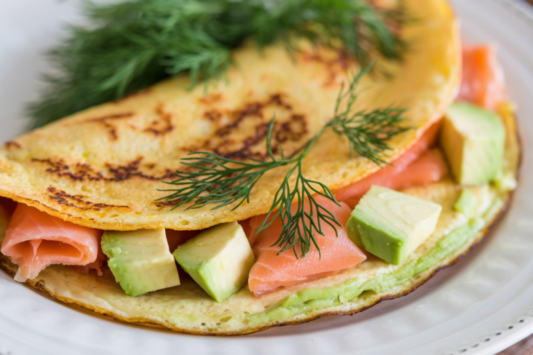 This Keto Avocado and Smoked Salmon Omelet Slaps: A 10-Minute Power Breakfast You’ll Actually Crave