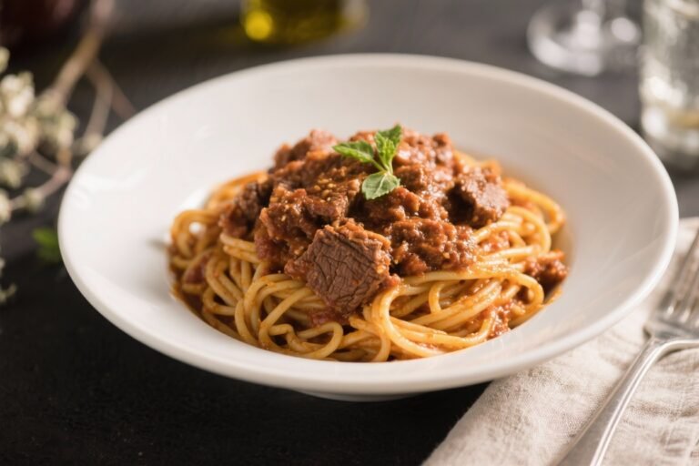 Slow-Simmered Beef Ragu Pasta Like an Italian Classic – Rich, Comforting, and Simple